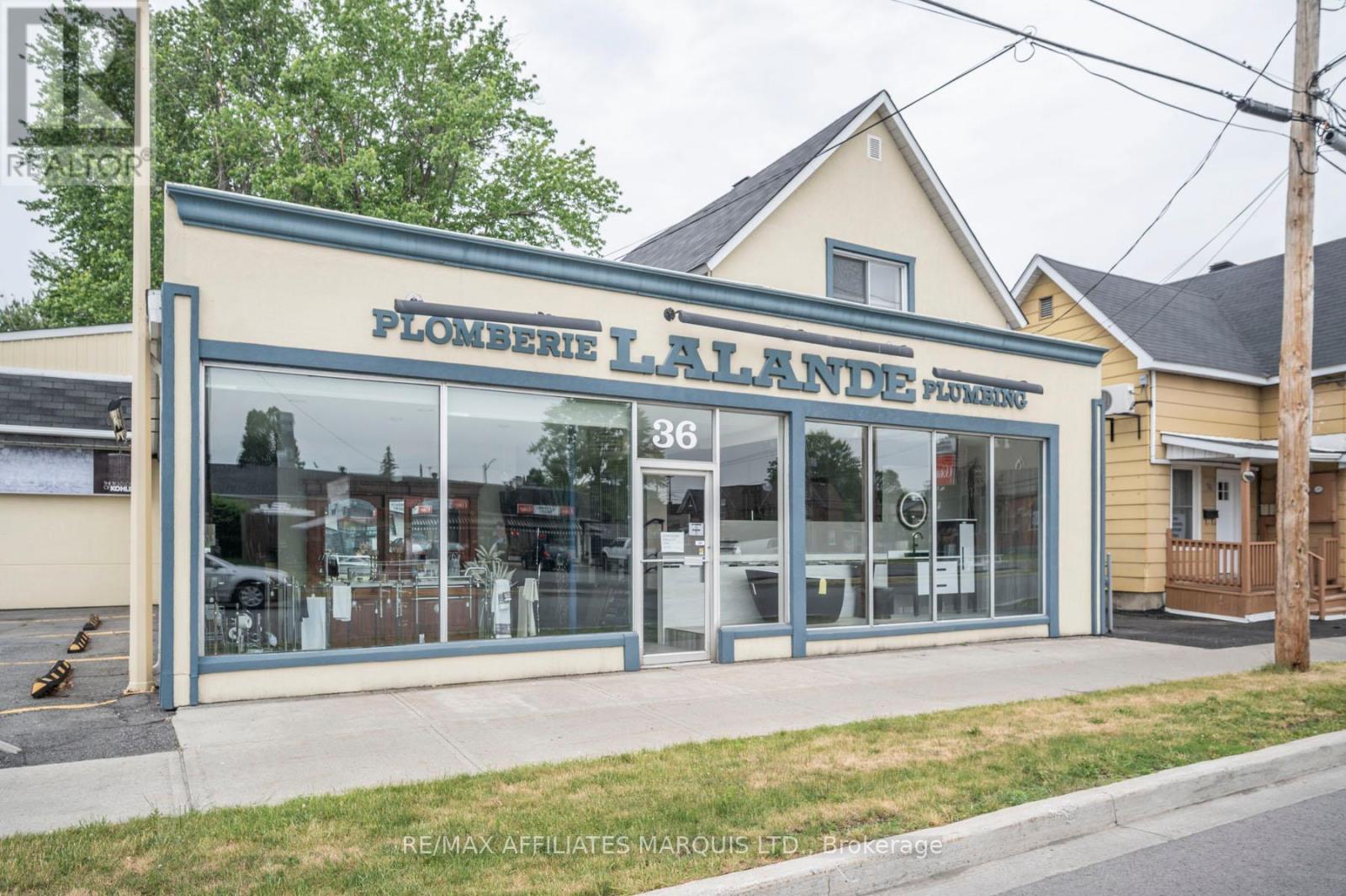 36 Marlborough Street N, Cornwall, Ontario  K6H 3Z8 - Photo 1 - X12464312