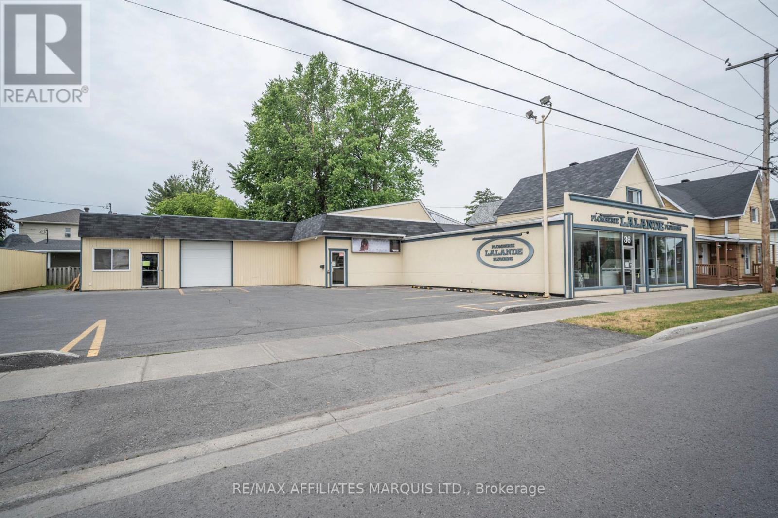 36 Marlborough Street N, Cornwall, Ontario  K6H 3Z8 - Photo 12 - X12464312