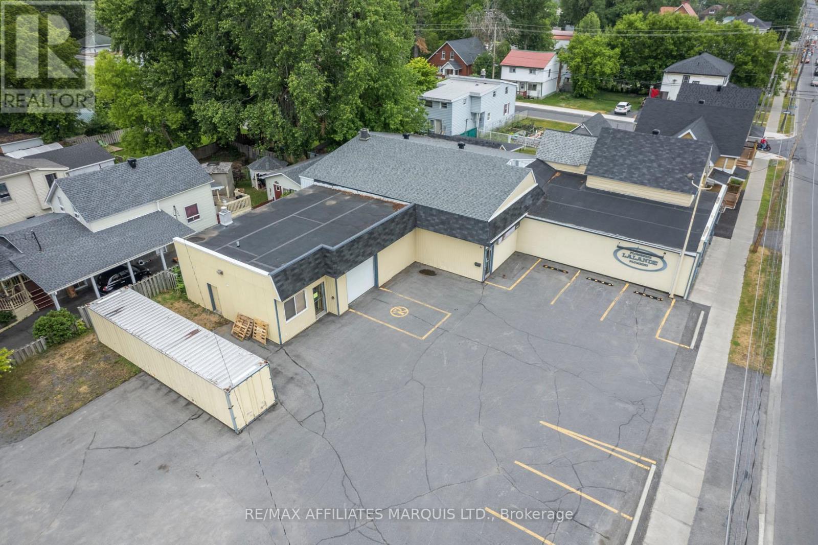 36 Marlborough Street N, Cornwall, Ontario  K6H 3Z8 - Photo 2 - X12464312