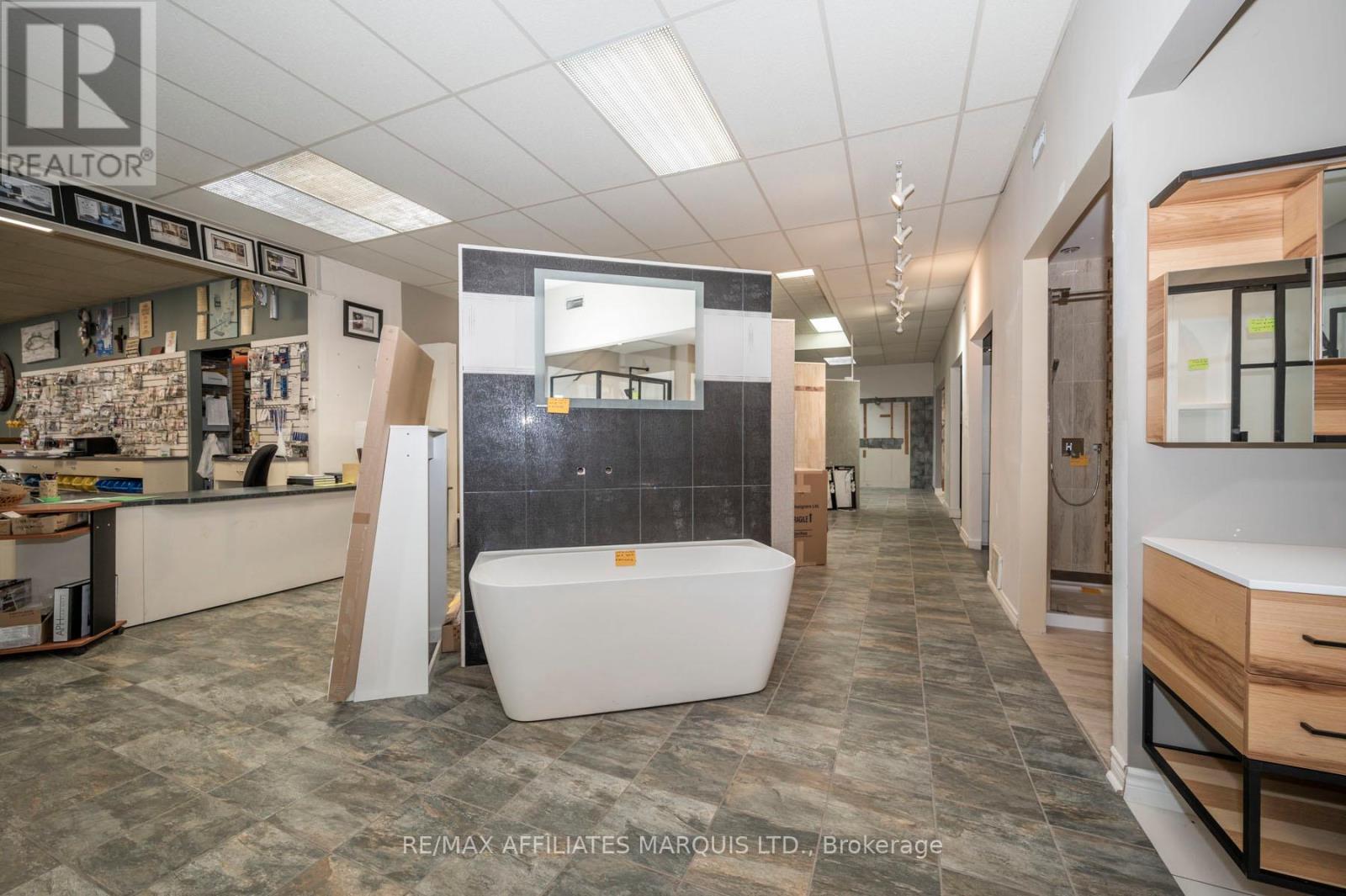 36 Marlborough Street N, Cornwall, Ontario  K6H 3Z8 - Photo 42 - X12464312
