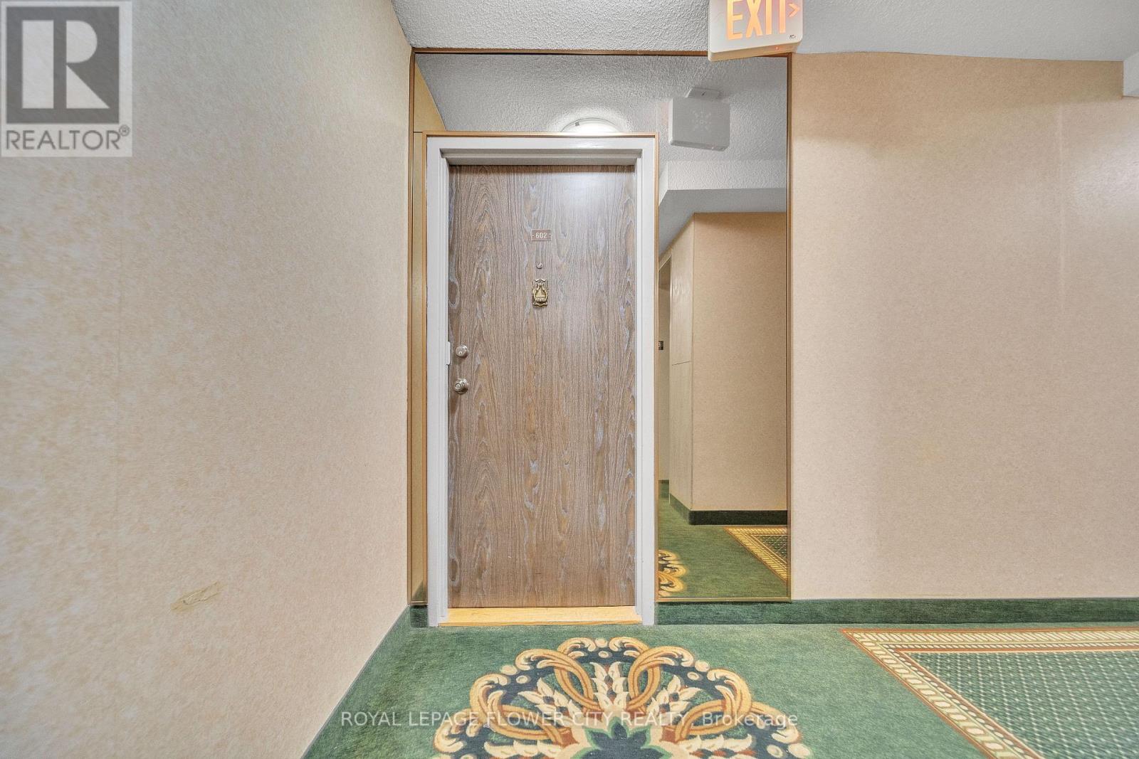 602 - 1515 Lakeshore Road E, Mississauga, Ontario  L5E 3E3 - Photo 13 - W12463702