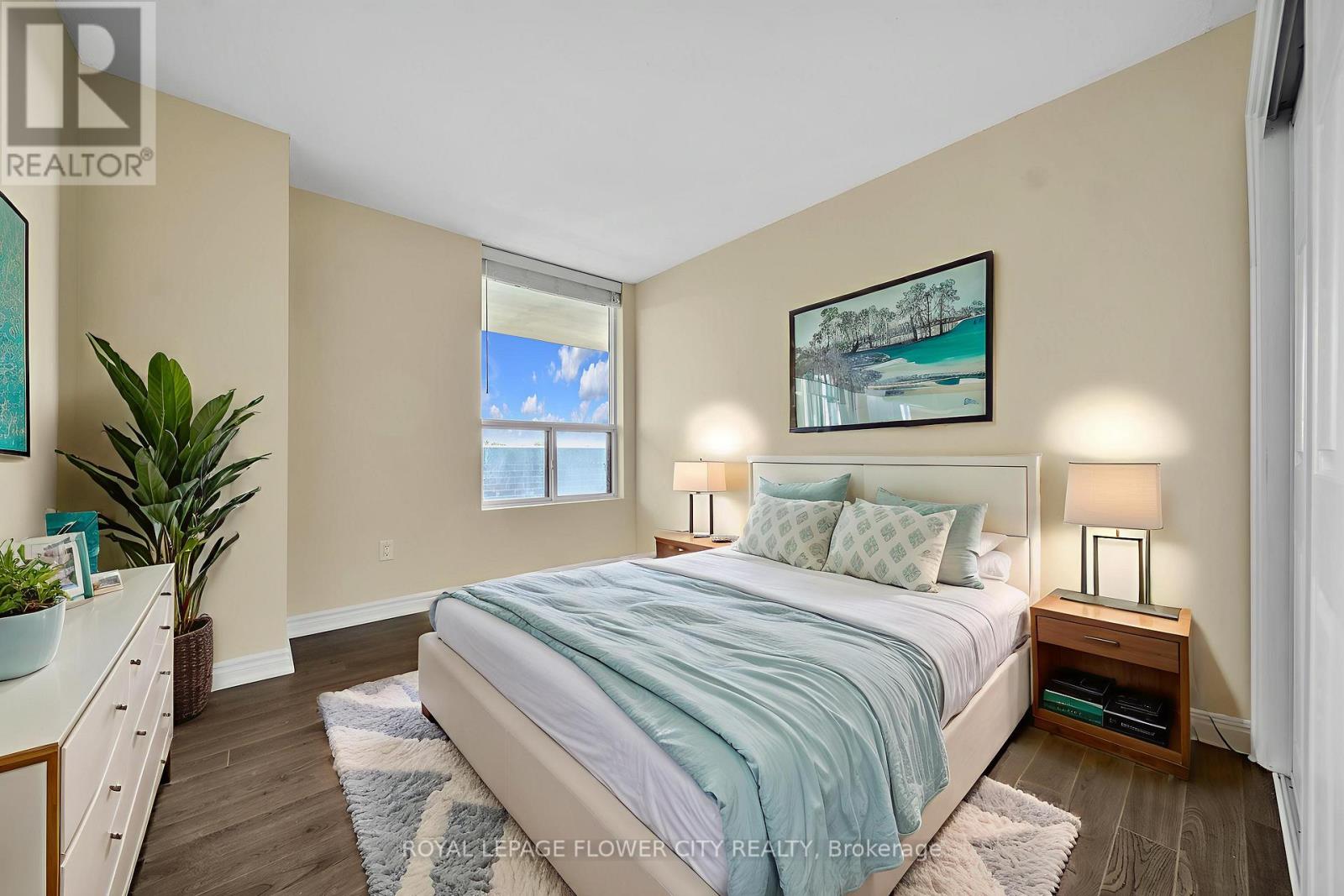 602 - 1515 Lakeshore Road E, Mississauga, Ontario  L5E 3E3 - Photo 26 - W12463702