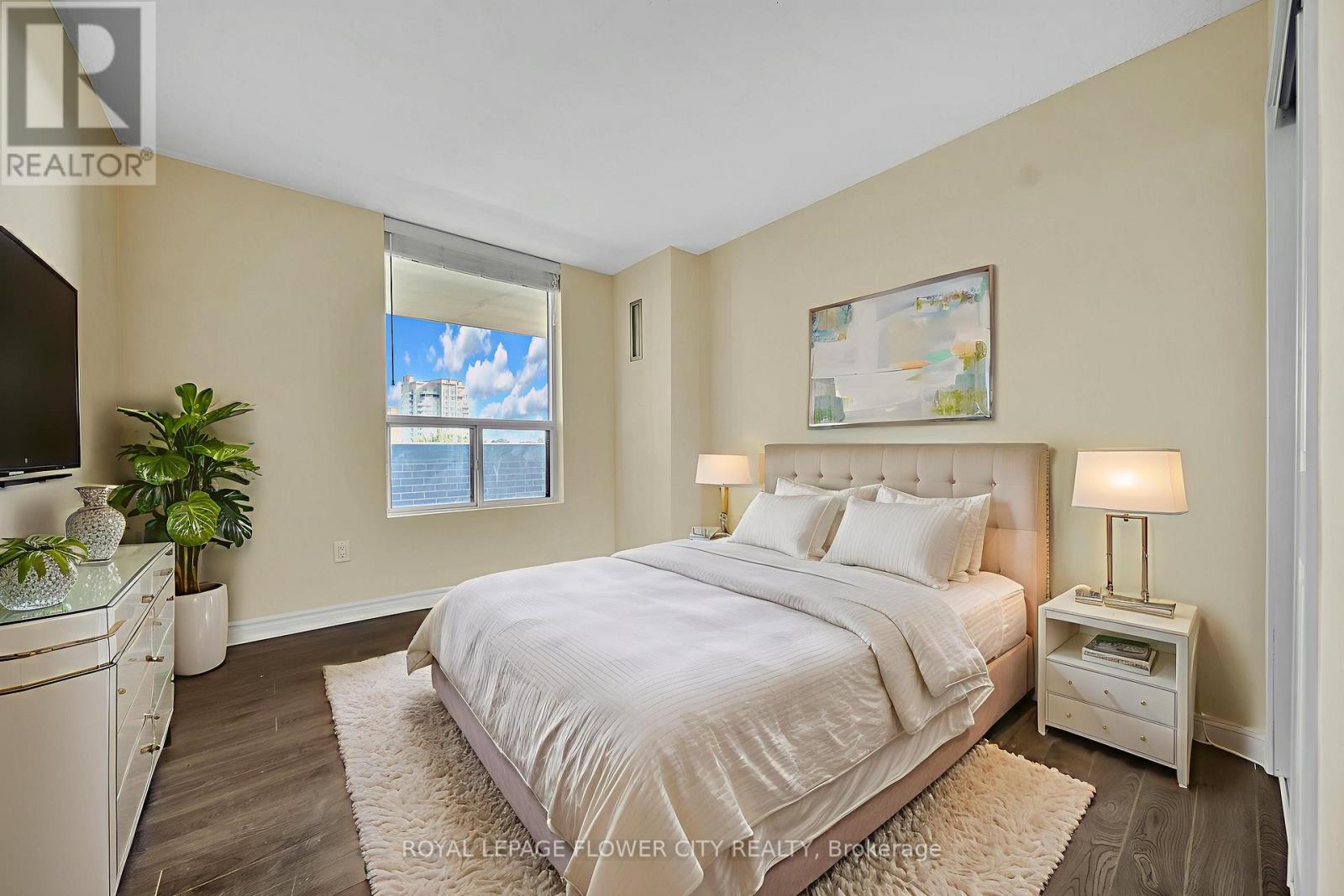 602 - 1515 Lakeshore Road E, Mississauga, Ontario  L5E 3E3 - Photo 25 - W12463702