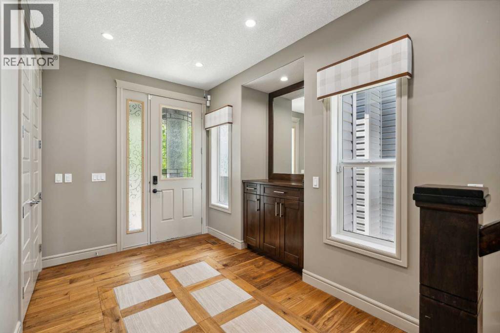 152 Evansborough Way Nw, Calgary, Alberta  T3P 0M5 - Photo 3 - A2256817