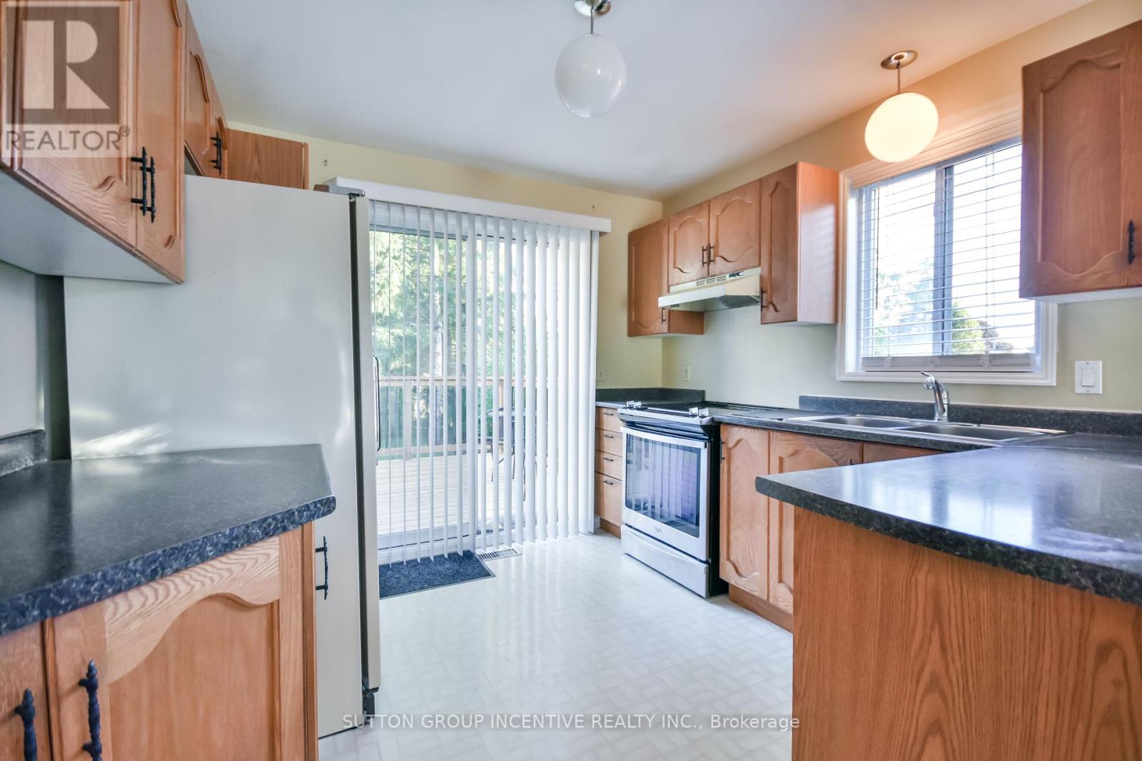 2276 Scythes Street, Innisfil, Ontario  L9S 1G8 - Photo 12 - N12464318