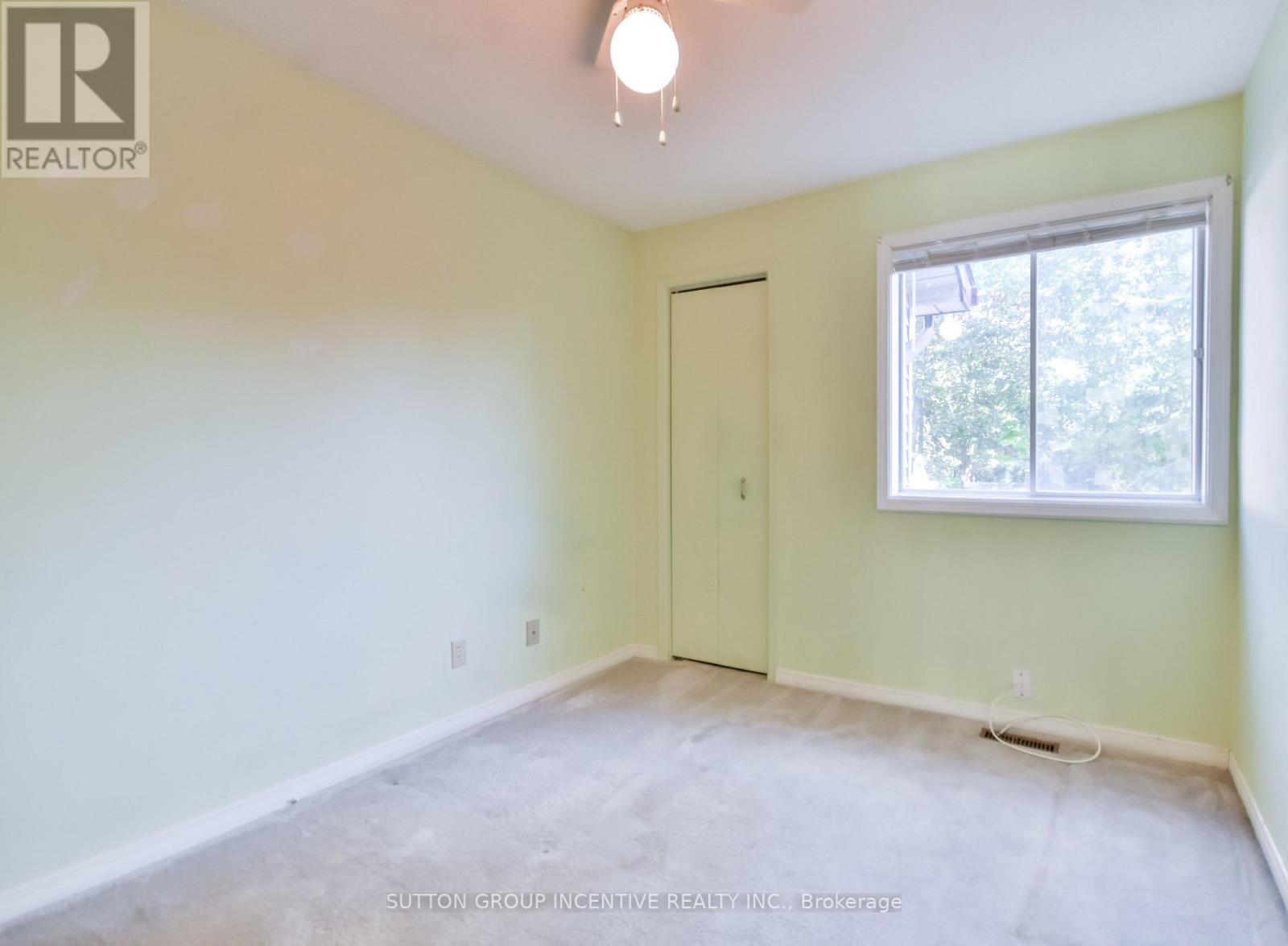 2276 Scythes Street, Innisfil, Ontario  L9S 1G8 - Photo 15 - N12464318