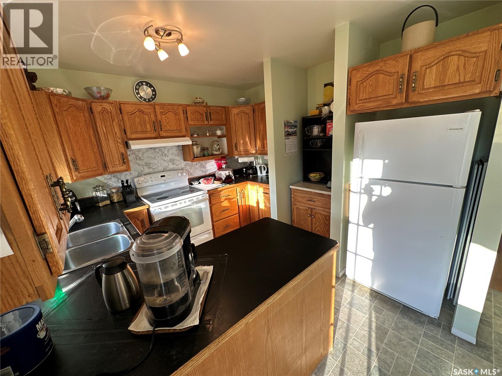 408 5th Avenue, Rosthern, Saskatchewan  S0K 3R0 - Photo 12 - SK019330