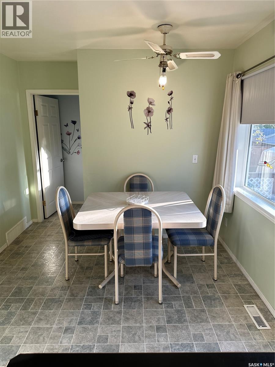 408 5th Avenue, Rosthern, Saskatchewan  S0K 3R0 - Photo 14 - SK019330