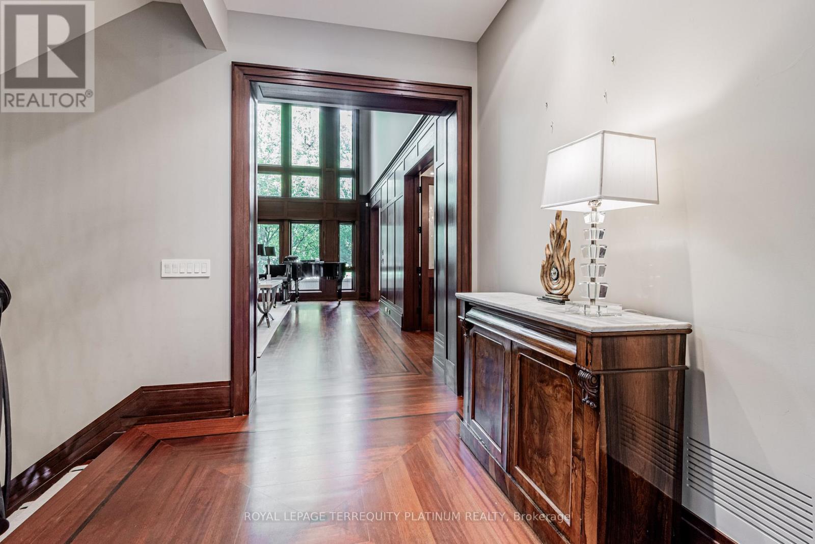 177 Roxborough Drive, Toronto, Ontario  M4W 1X7 - Photo 20 - C12464026