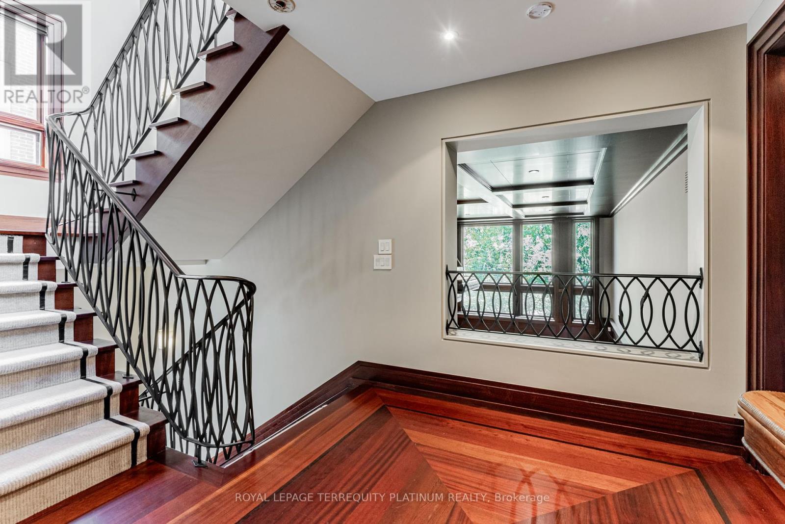 177 Roxborough Drive, Toronto, Ontario  M4W 1X7 - Photo 21 - C12464026