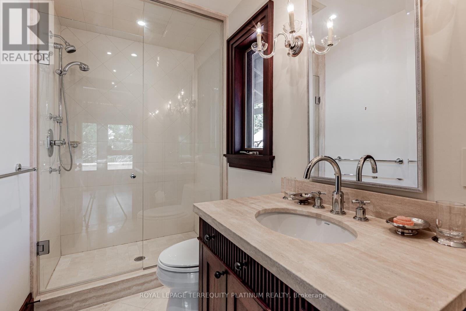 177 Roxborough Drive, Toronto, Ontario  M4W 1X7 - Photo 35 - C12464026