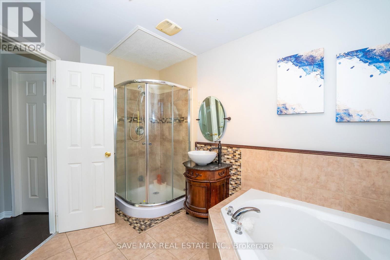 87 Luella Crescent, Brampton, Ontario  L7A 3H5 - Photo 24 - W12463788