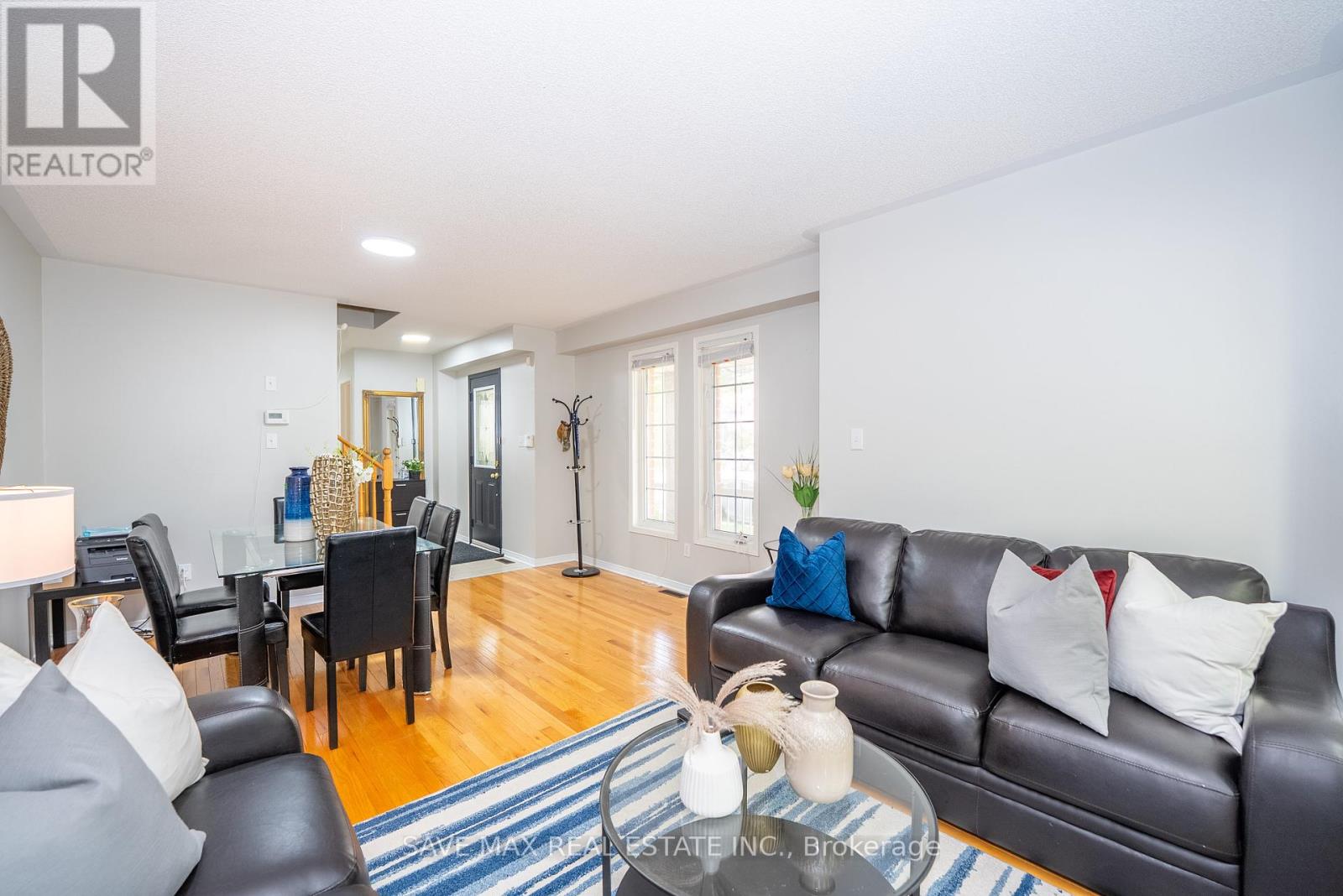 87 Luella Crescent, Brampton, Ontario  L7A 3H5 - Photo 9 - W12463788