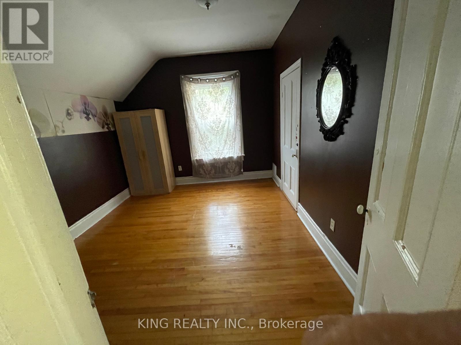 24 English Street, Brampton, Ontario  L6X 1L6 - Photo 5 - W12464294