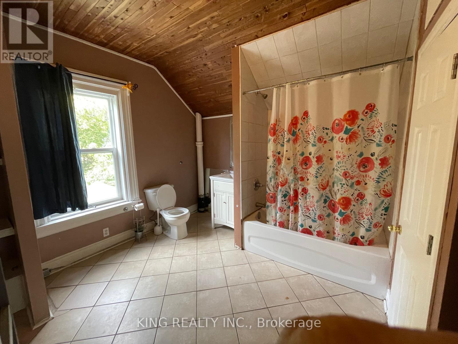 24 English Street, Brampton, Ontario  L6X 1L6 - Photo 8 - W12464294