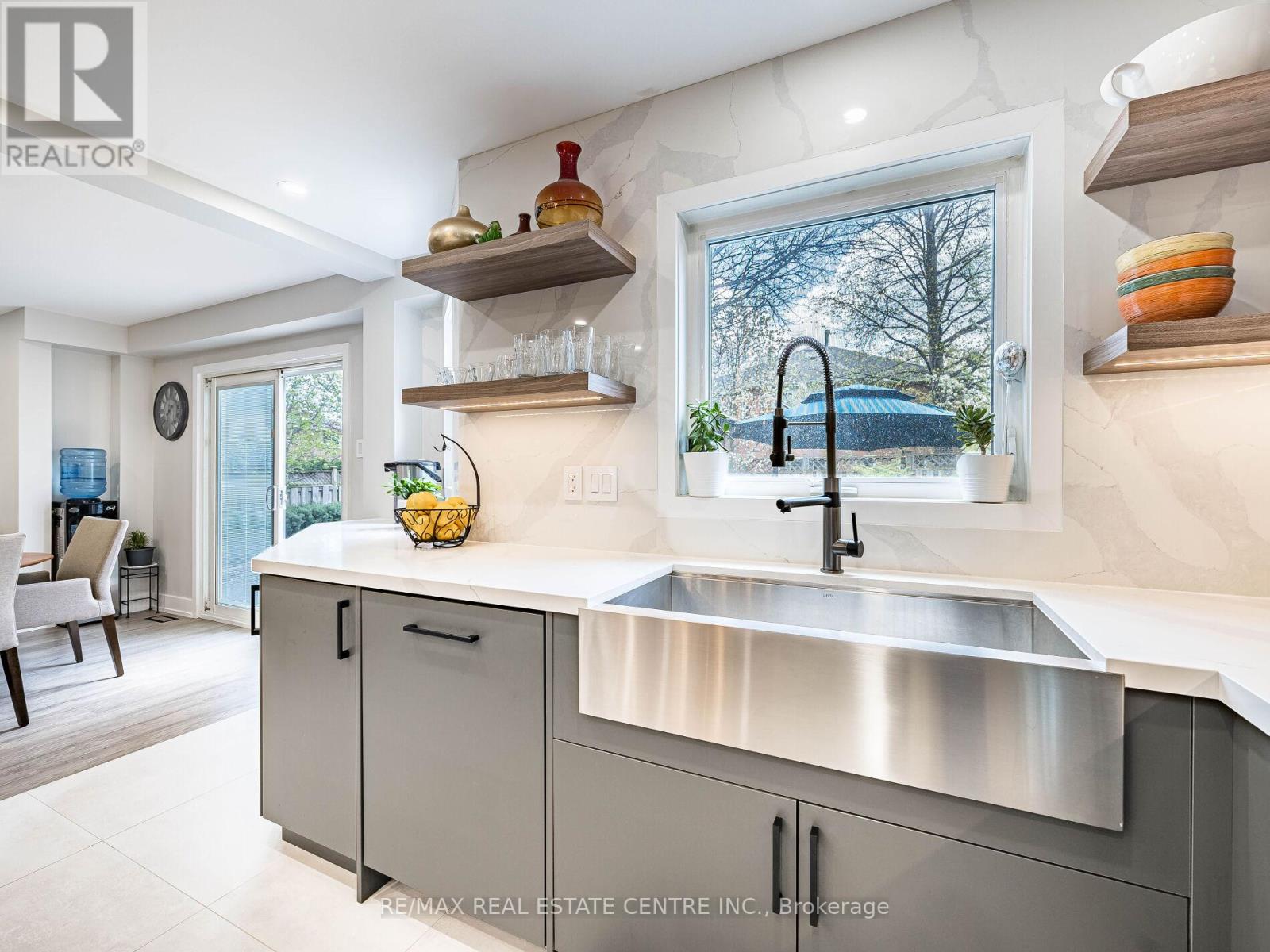 302 Leacock Avenue, Oakville, Ontario  L6H 5J2 - Photo 22 - W12464302