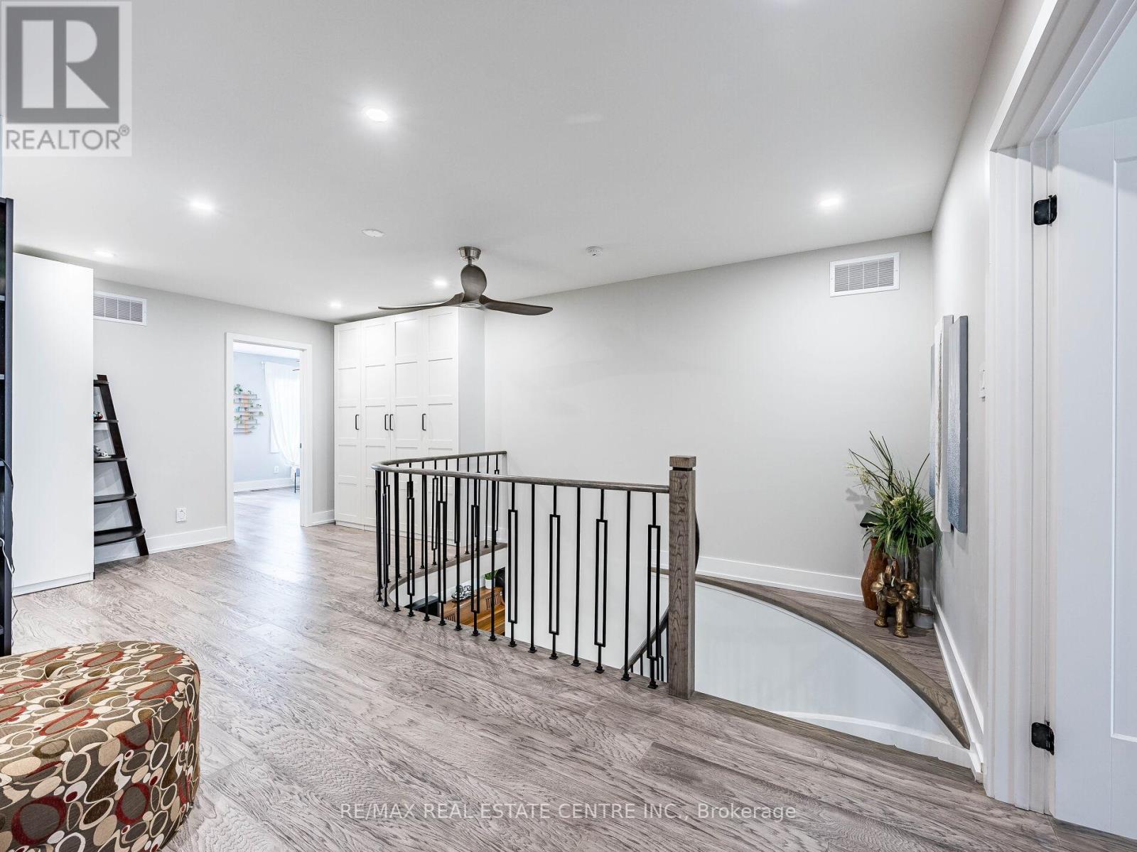 302 Leacock Avenue, Oakville, Ontario  L6H 5J2 - Photo 27 - W12464302