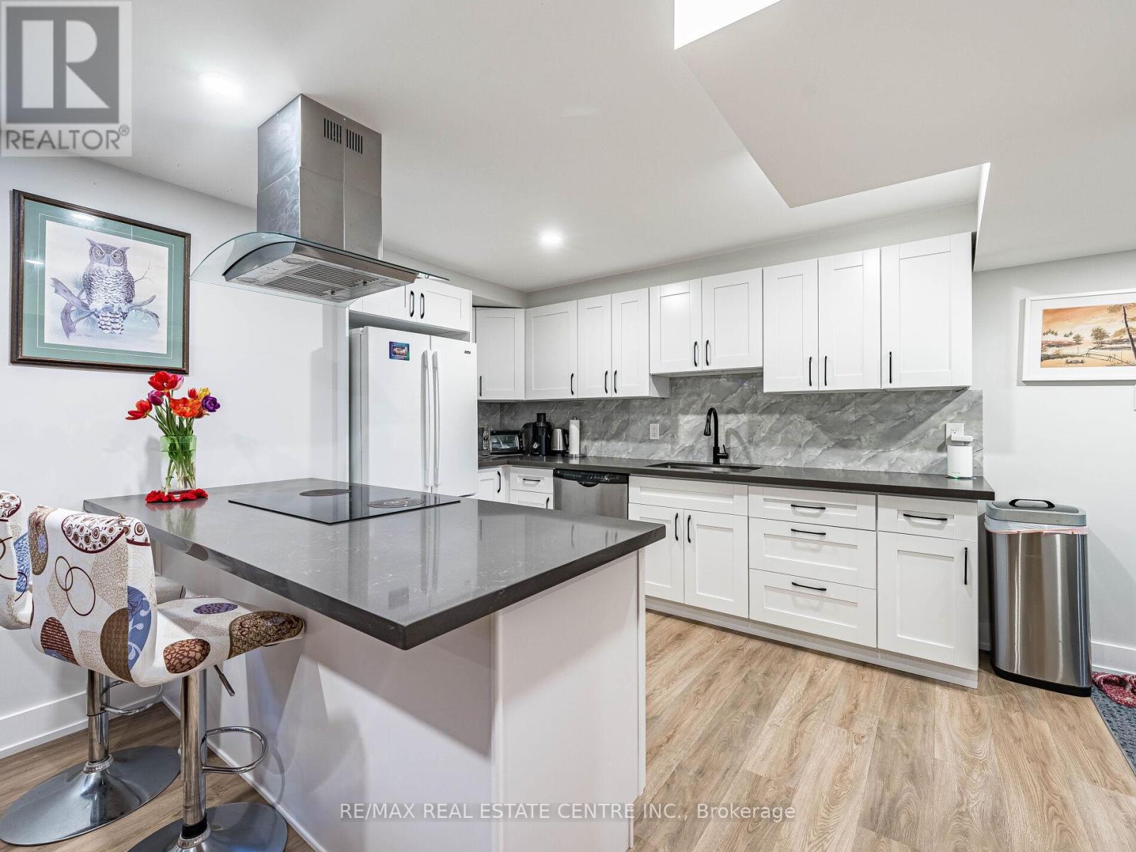 302 Leacock Avenue, Oakville, Ontario  L6H 5J2 - Photo 48 - W12464302