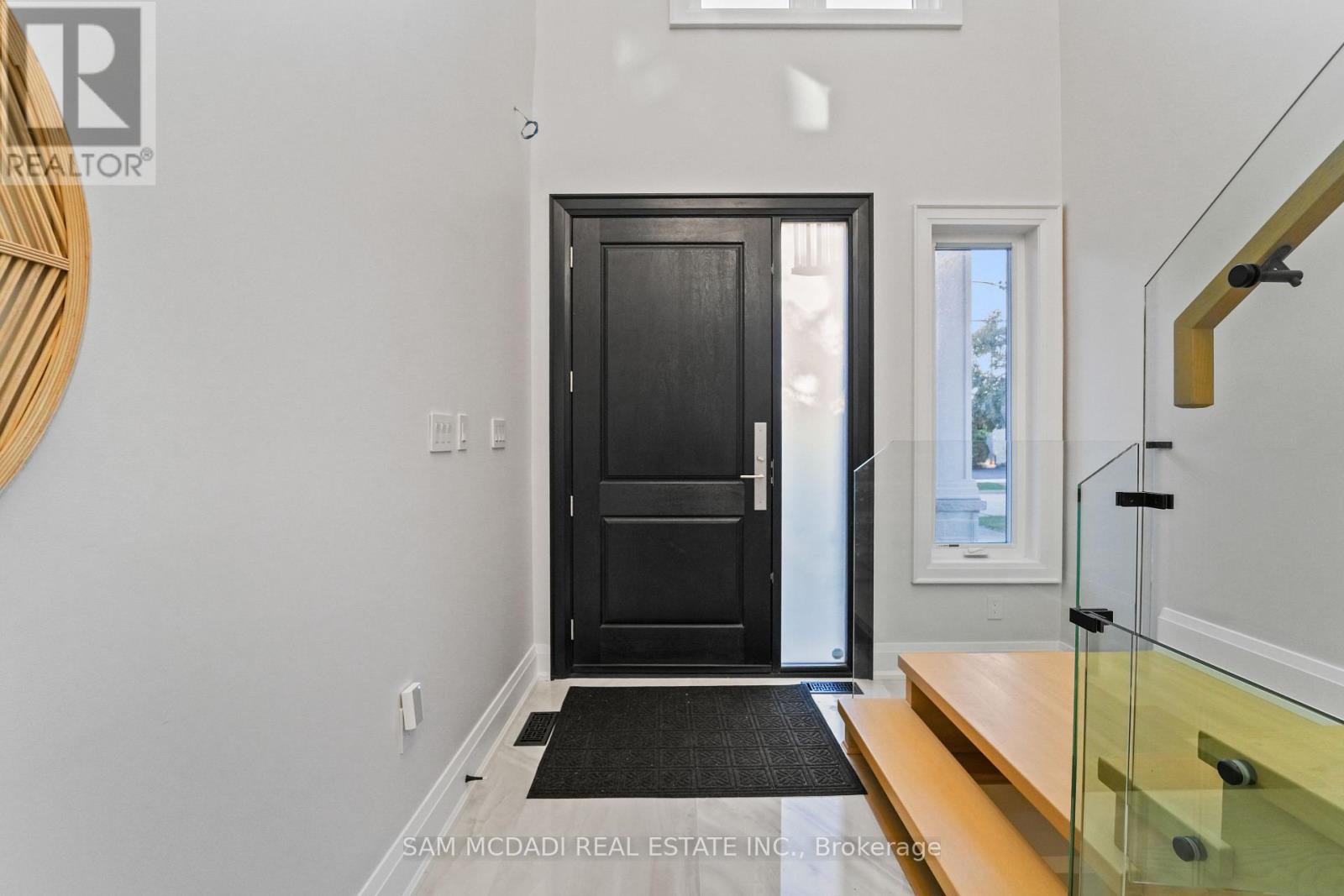303 Delta Street, Toronto, Ontario  M8W 4G1 - Photo 2 - W12464305