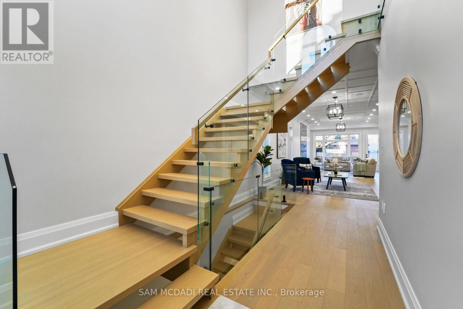 303 Delta Street, Toronto, Ontario  M8W 4G1 - Photo 3 - W12464305