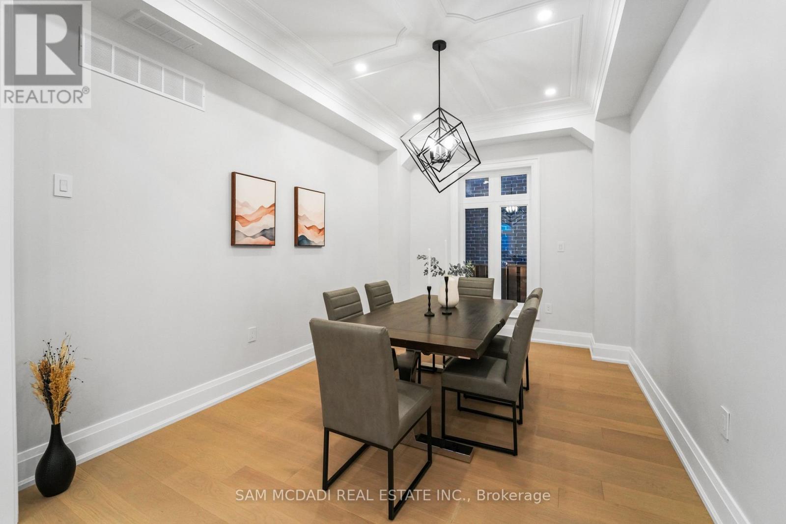 303 Delta Street, Toronto, Ontario  M8W 4G1 - Photo 6 - W12464305
