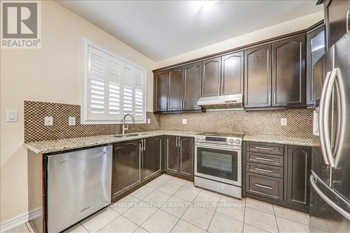 Main - 6 Ross Drive, Brampton, Ontario  L6R 3S7 - Photo 11 - W12464311