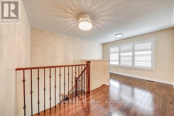 Main - 6 Ross Drive, Brampton, Ontario  L6R 3S7 - Photo 14 - W12464311