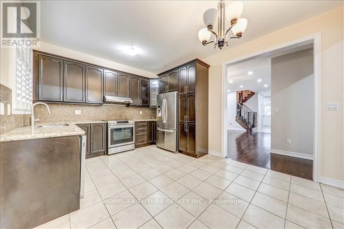 Main - 6 Ross Drive, Brampton, Ontario  L6R 3S7 - Photo 9 - W12464311