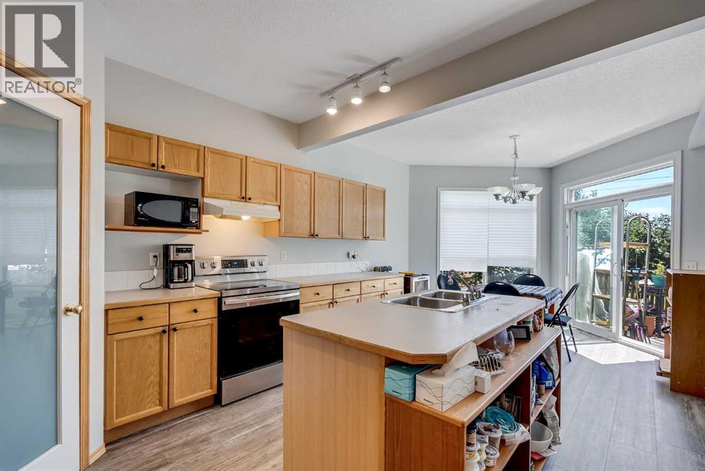 105 Martha’s Haven Green Ne, Calgary, Alberta  T3J 4H5 - Photo 2 - A2248298