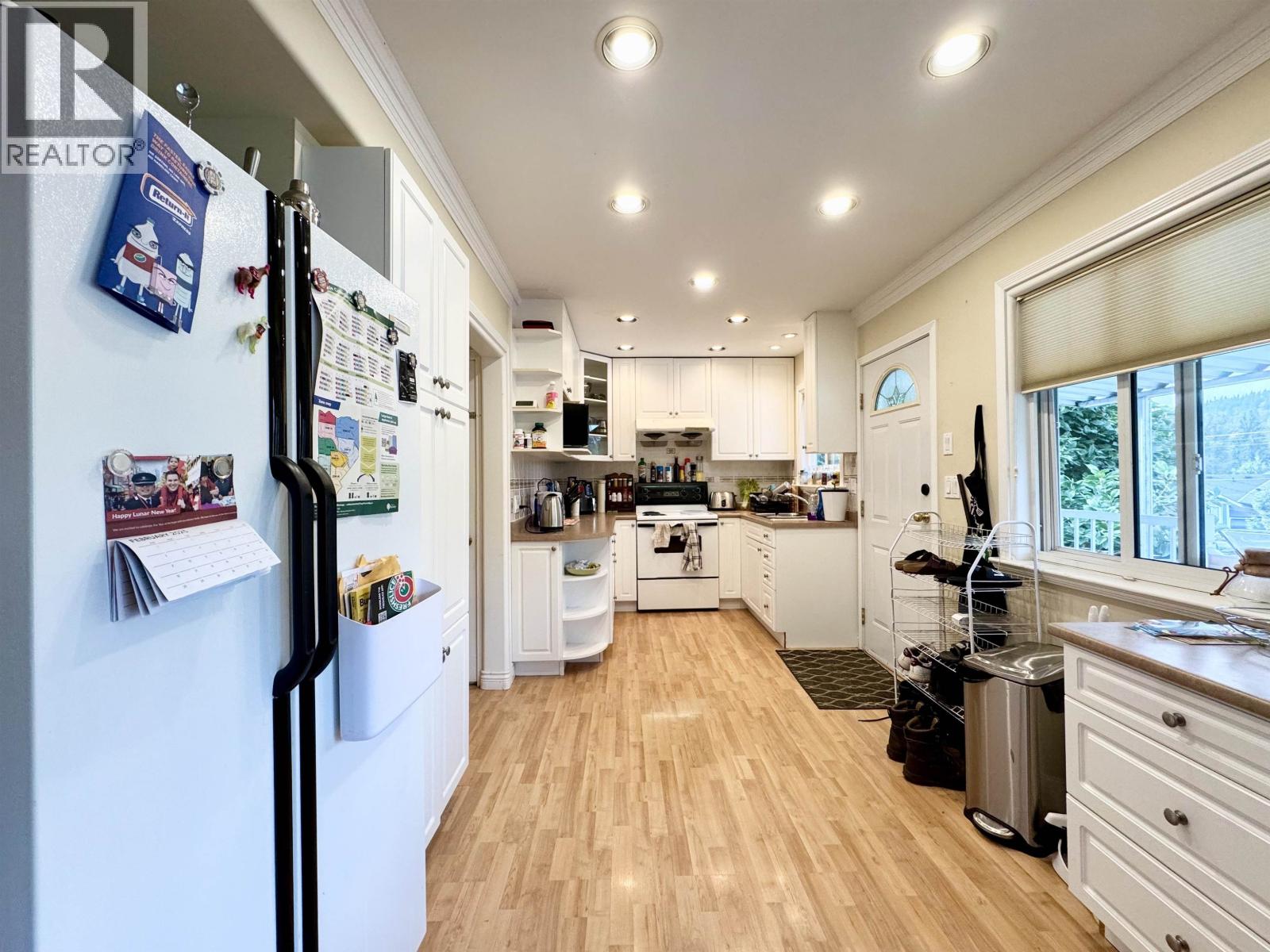 9525 Sullivan Street, Burnaby, British Columbia  V3J 1H8 - Photo 4 - R3058637