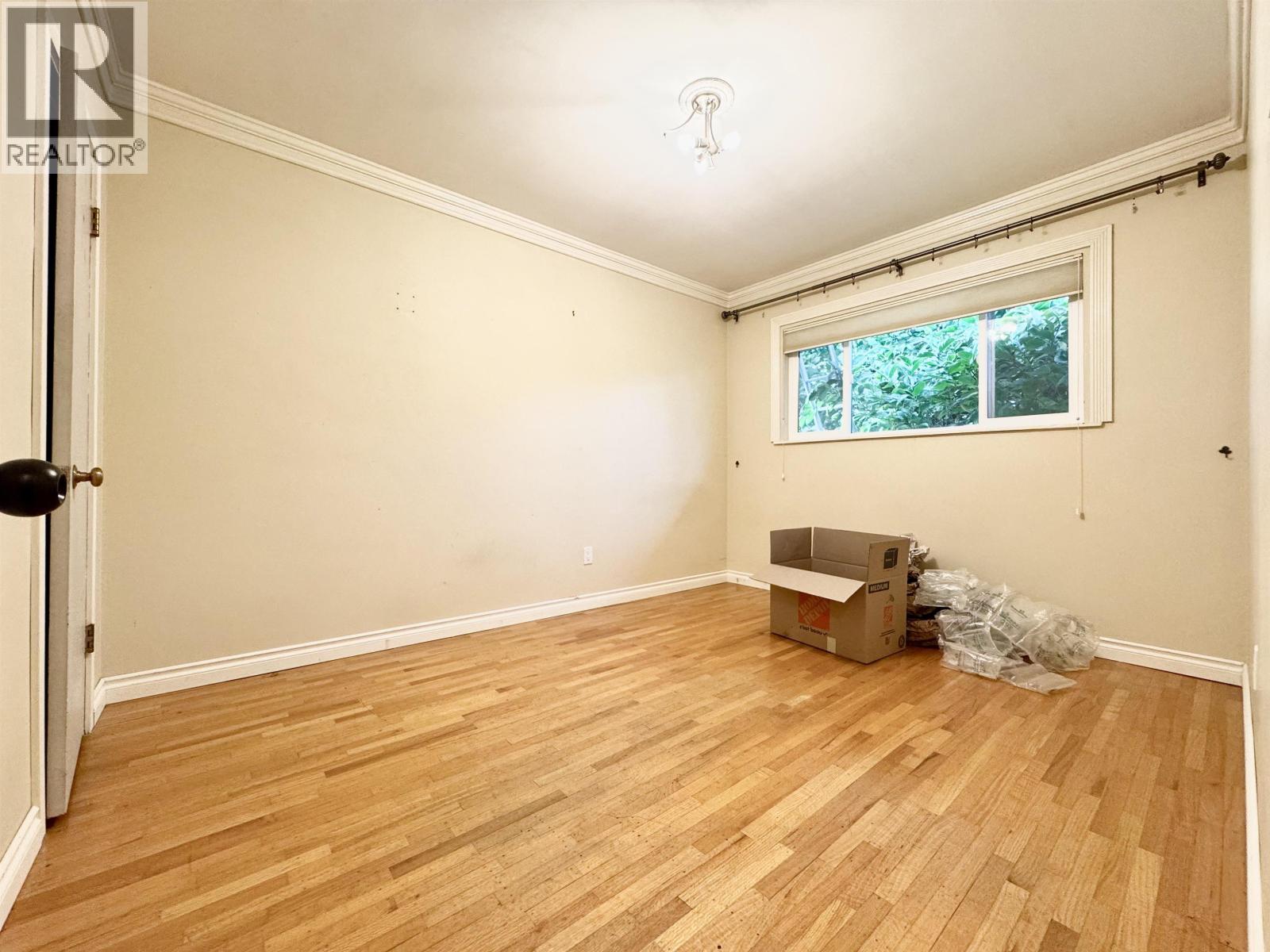 9525 Sullivan Street, Burnaby, British Columbia  V3J 1H8 - Photo 9 - R3058637