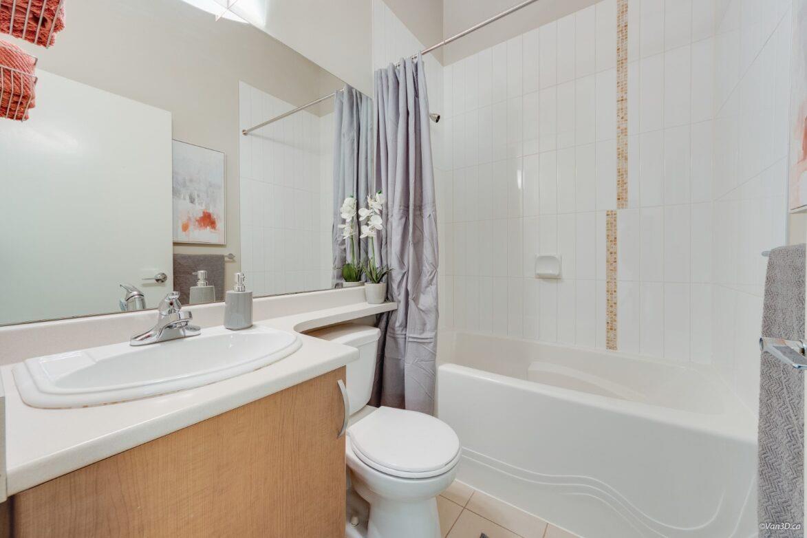 403 13733 107a Avenue, Surrey, British Columbia  V3T 0B7 - Photo 16 - R3049680