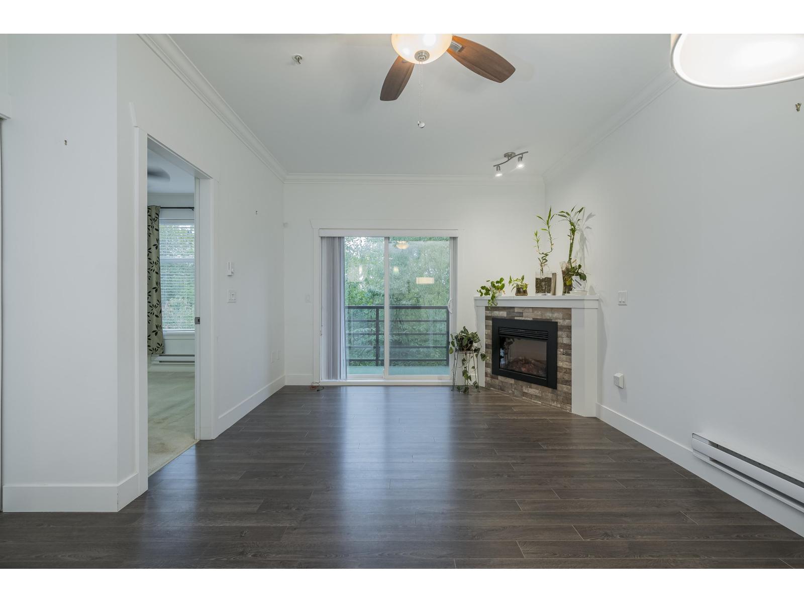 303 8183 121a Street, Surrey, British Columbia  V3W 1S7 - Photo 13 - R3058952