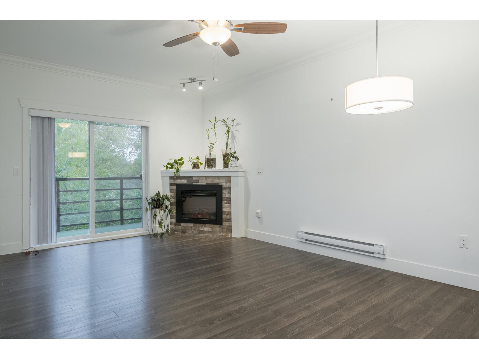 303 8183 121a Street, Surrey, British Columbia  V3W 1S7 - Photo 11 - R3058952