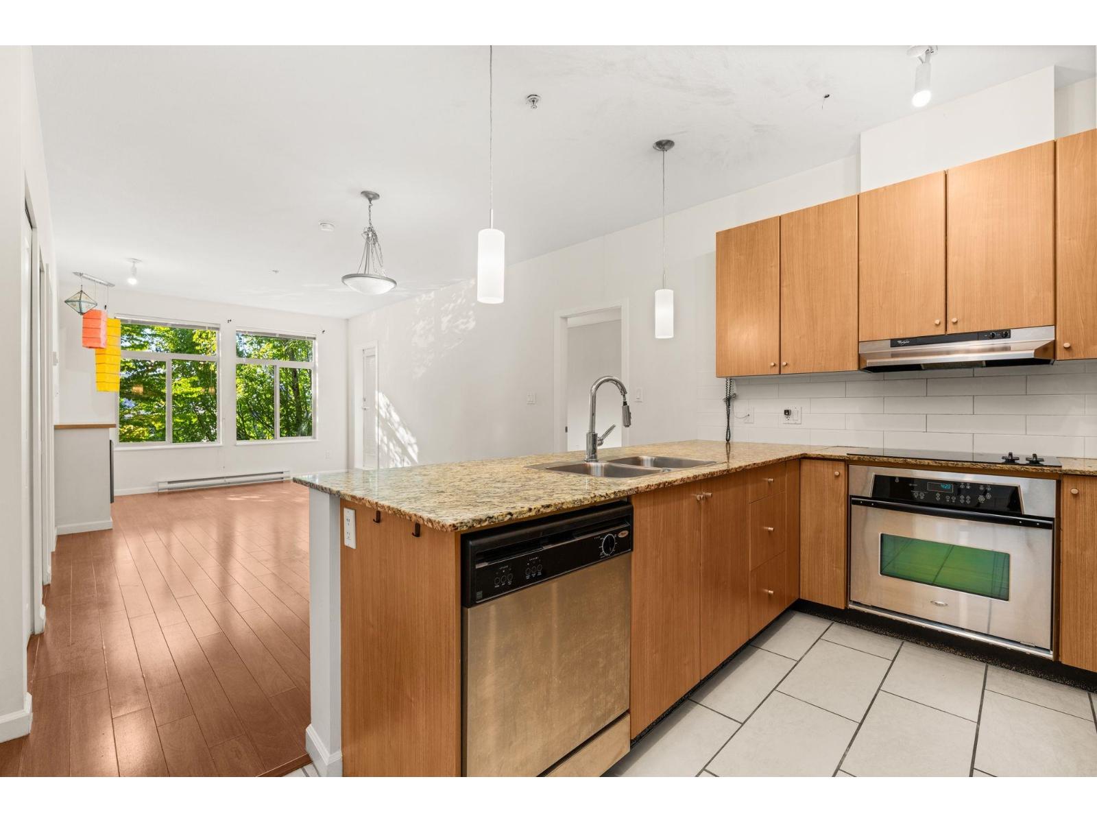 218 15322 101 Avenue, Surrey, British Columbia  V3R 4G9 - Photo 5 - R3058809