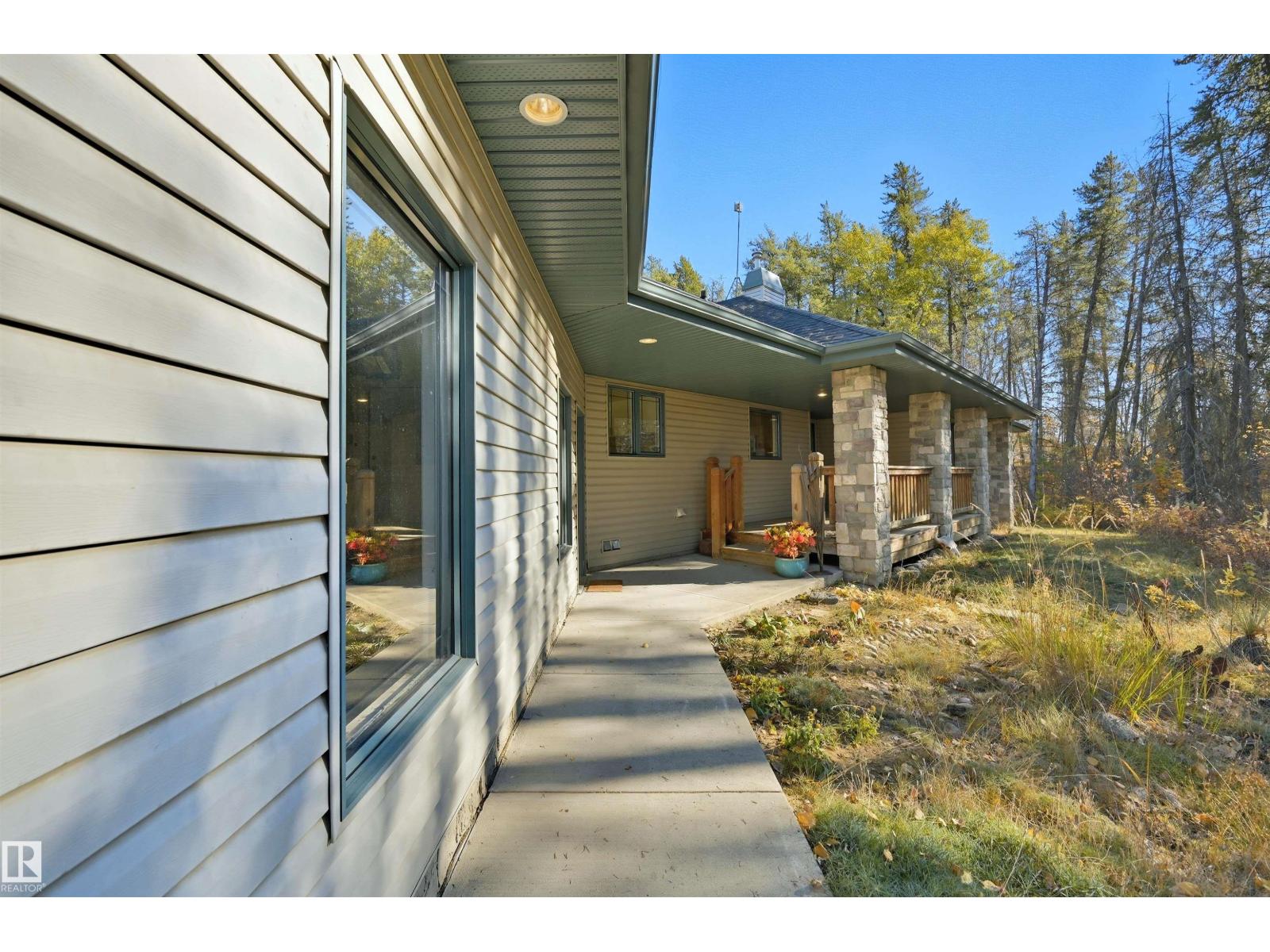 #27 26213 Twp Road 512, Rural Parkland County, Alberta  T7Y 1C6 - Photo 2 - E4462214