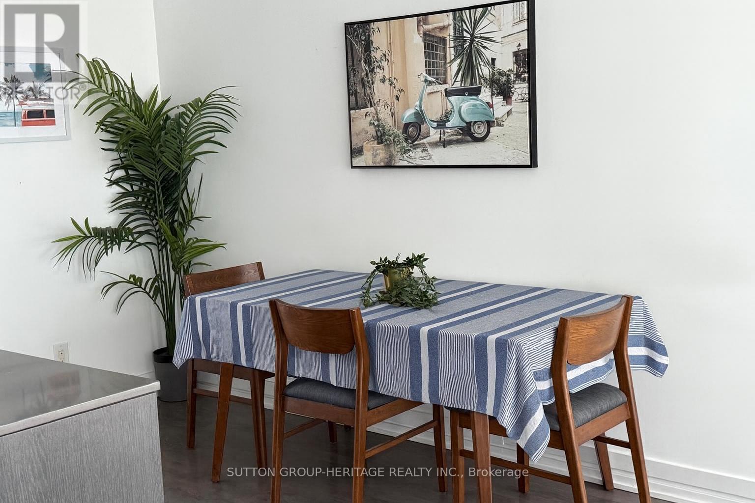 814 - 783 Bathurst Street, Toronto, Ontario  M5A 0A8 - Photo 4 - C12464325