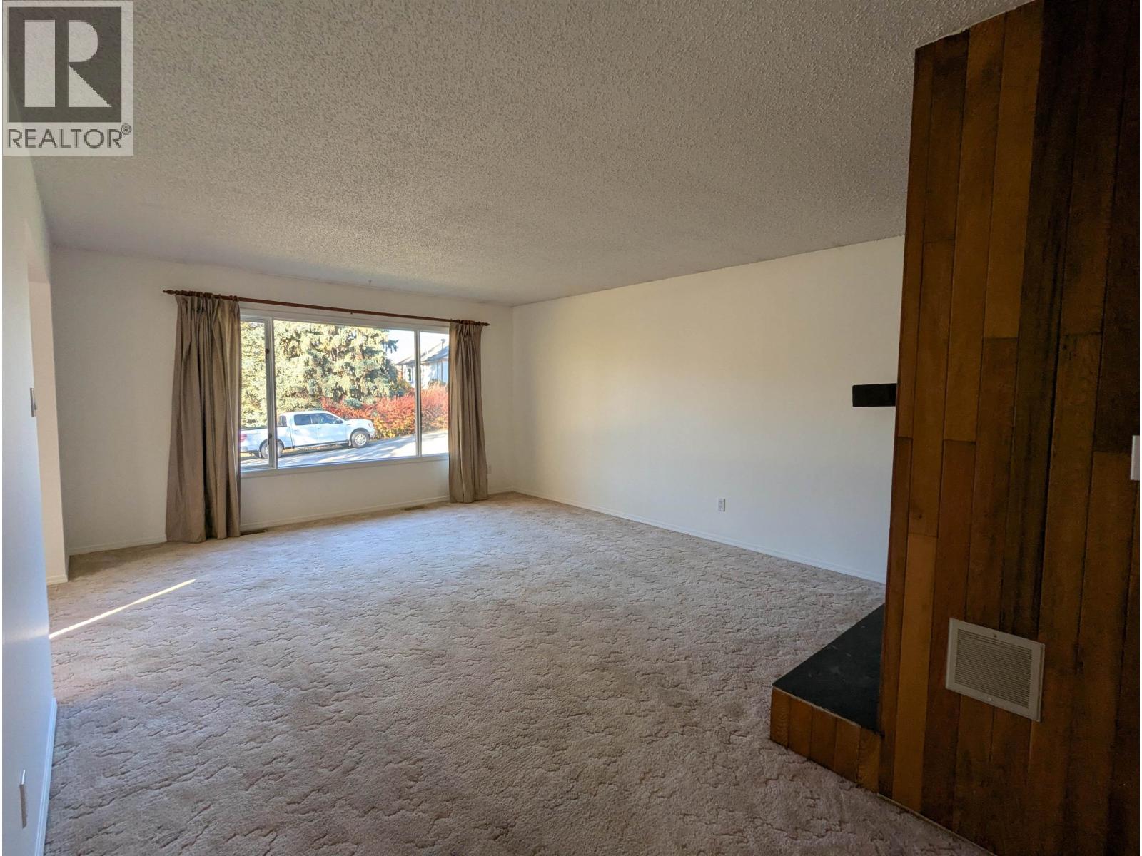 3636 18th Avenue, Smithers, British Columbia  V0J 2N0 - Photo 4 - R3058375