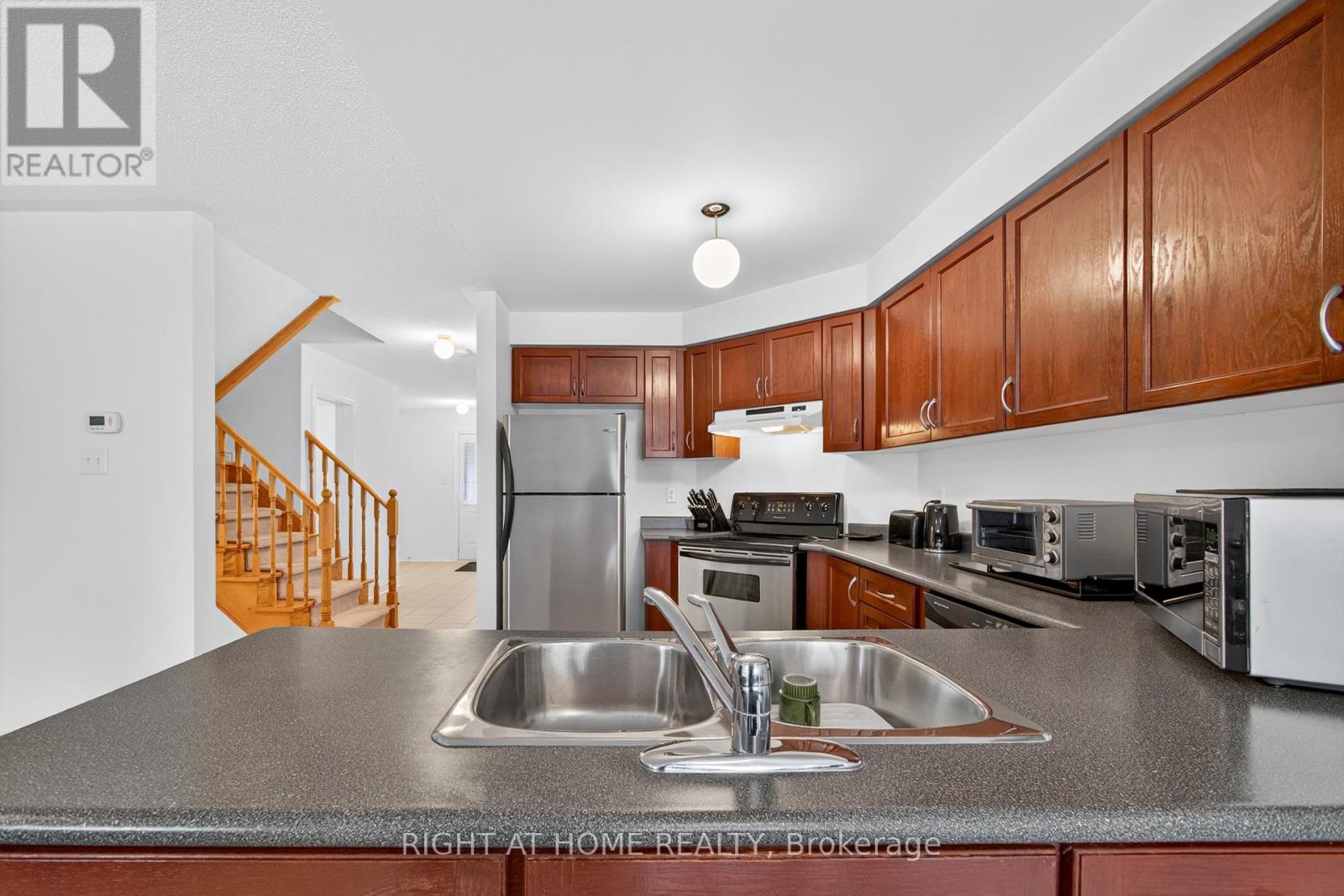152 Westway Crescent, Vaughan, Ontario  L4K 5L8 - Photo 16 - N12464358