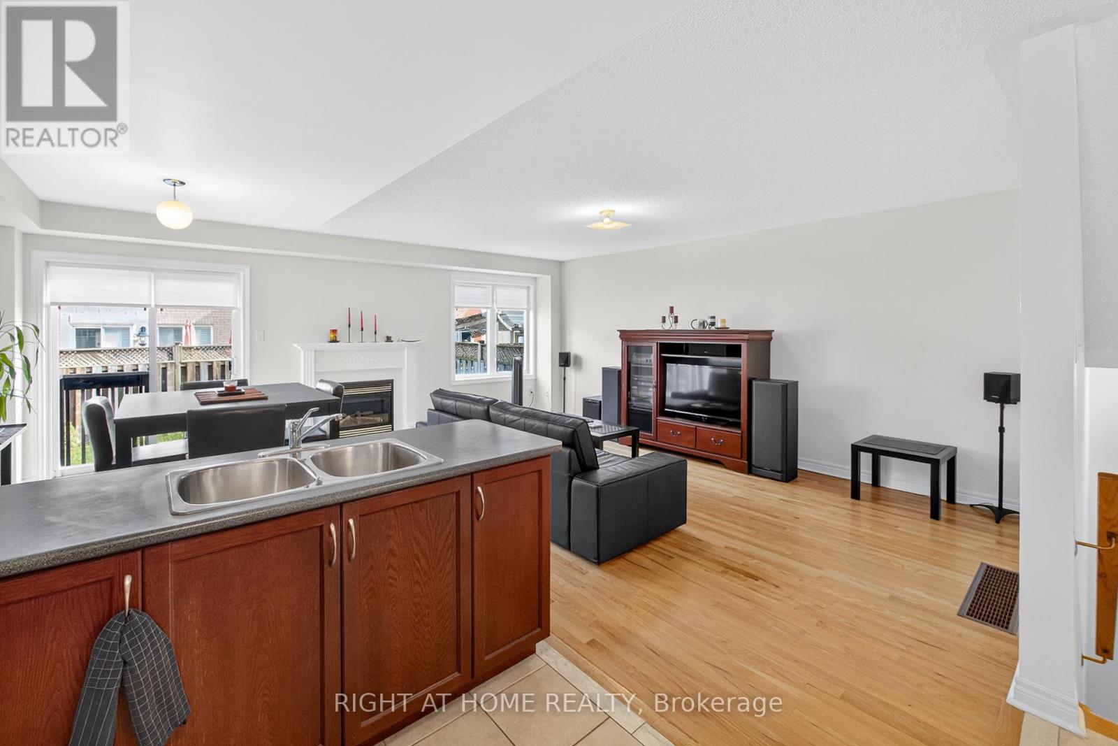 152 Westway Crescent, Vaughan, Ontario  L4K 5L8 - Photo 17 - N12464358