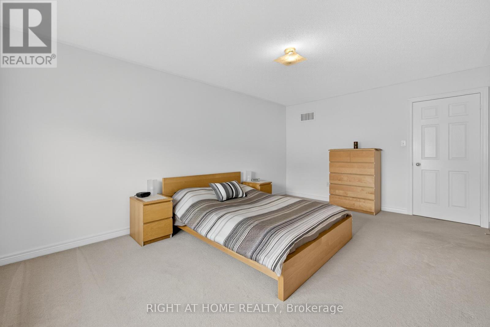 152 Westway Crescent, Vaughan, Ontario  L4K 5L8 - Photo 29 - N12464358