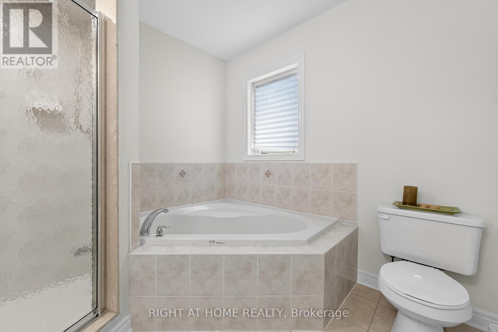 152 Westway Crescent, Vaughan, Ontario  L4K 5L8 - Photo 33 - N12464358