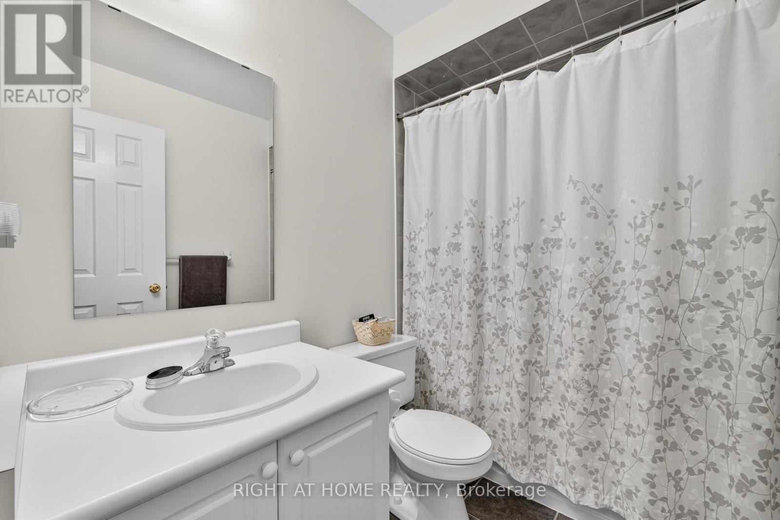 152 Westway Crescent, Vaughan, Ontario  L4K 5L8 - Photo 34 - N12464358