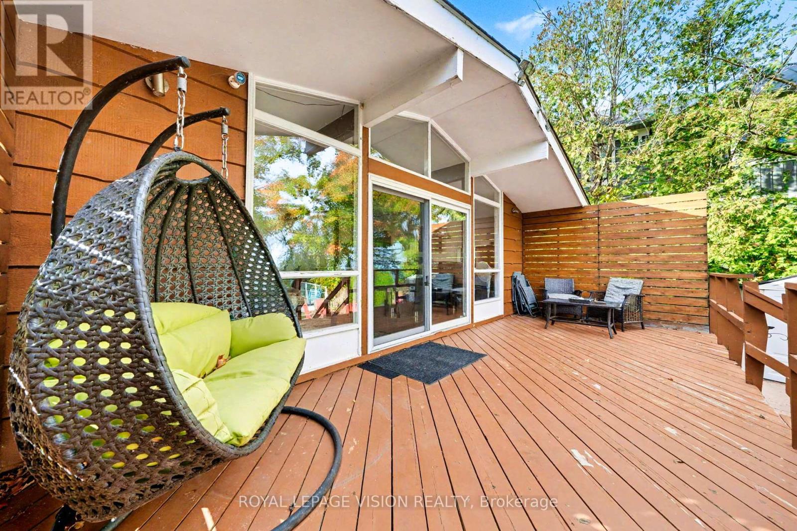 3595 Glenhaven Beach Road, Innisfil, Ontario  L9S 2Z2 - Photo 3 - N12463215