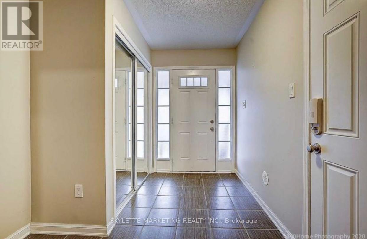 238 Mortimer Crescent, Milton, Ontario  L9T 8N7 - Photo 2 - W12464356