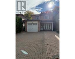 32 BARRINGTON CRESCENT, Brampton, Ontario