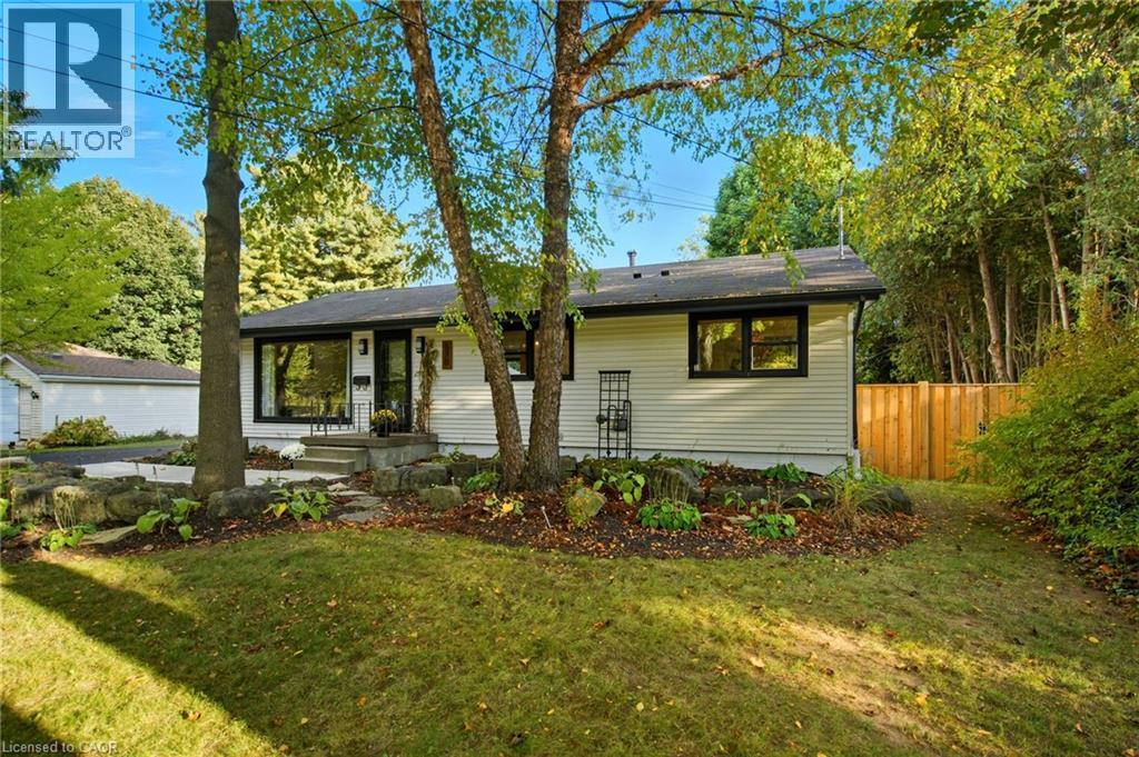 570 Westview Avenue, Hamilton, Ontario  L9G 1N9 - Photo 2 - 40779524