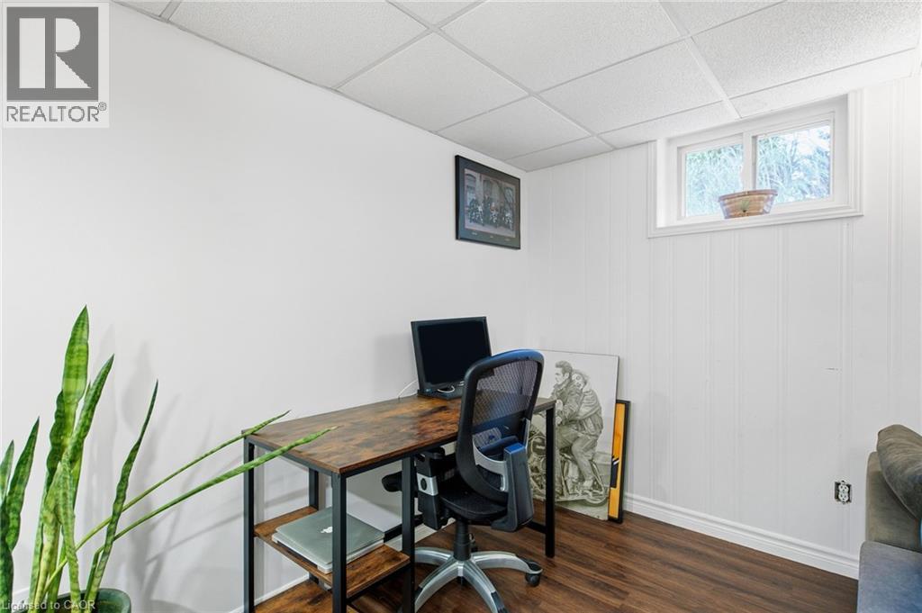 570 Westview Avenue, Hamilton, Ontario  L9G 1N9 - Photo 29 - 40779524