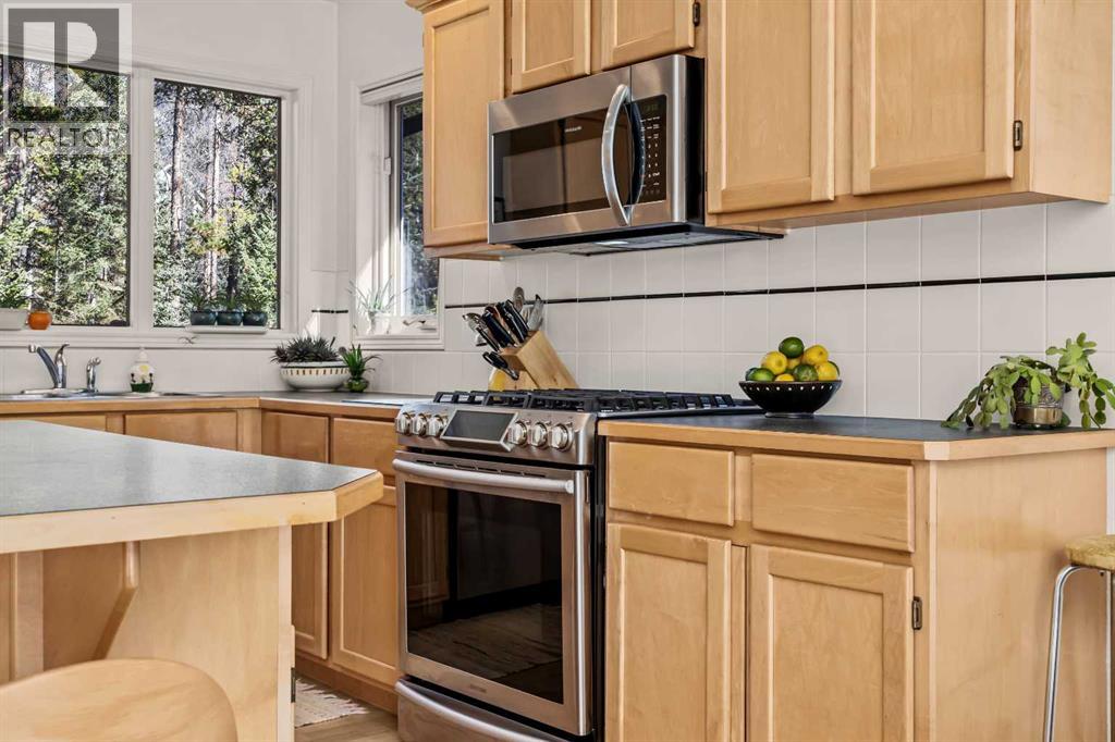 147 Benchlands Terrace S, Canmore, Alberta  T1W 1G2 - Photo 13 - A2264242