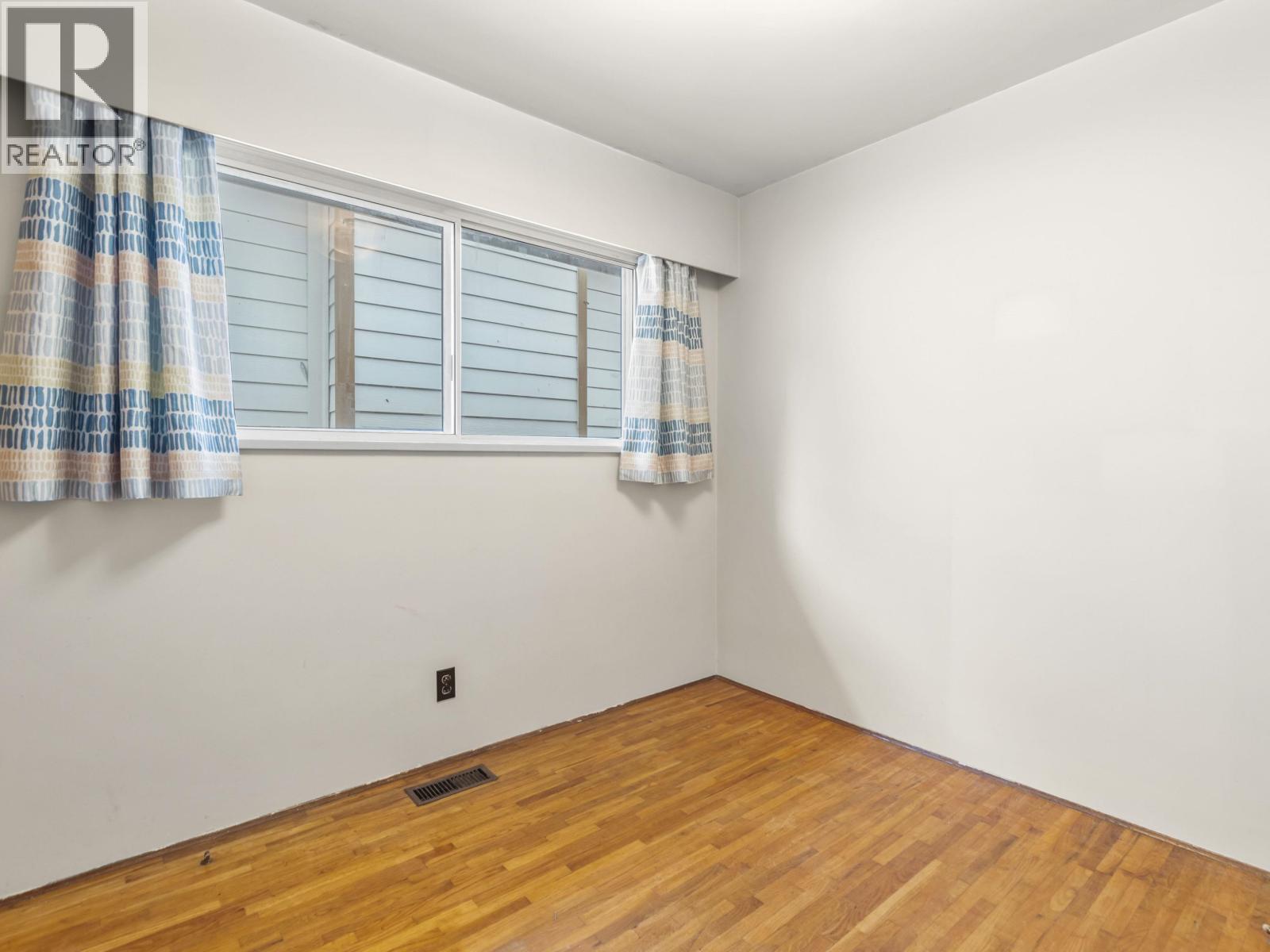 4941 Spencer Street, Vancouver, British Columbia  V5R 3Z9 - Photo 23 - R3058800